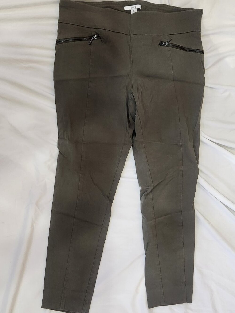 Bar III Olive green ankle work office suit, business casual pants, short, L